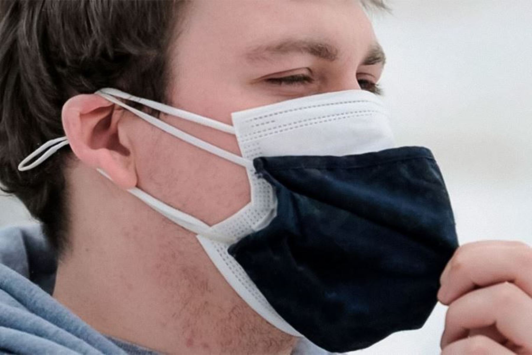Ministerio de Salud inicia supervisión del uso de doble mascarilla contra el COVID-19 en la capital