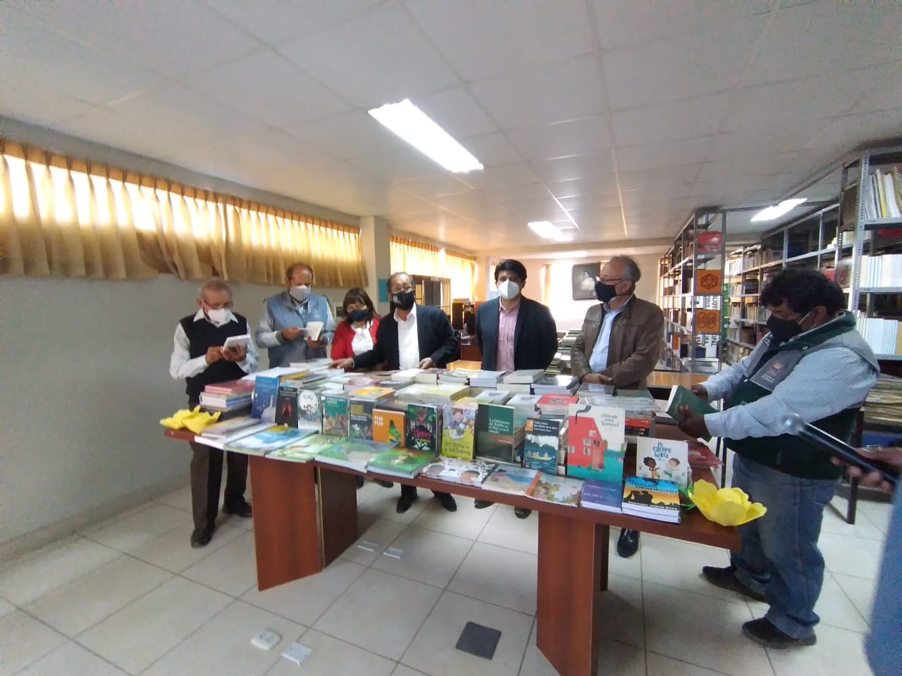 Ministerio de Cultura entregó más de dos mil libros a bibliotecas de la región Arequipa