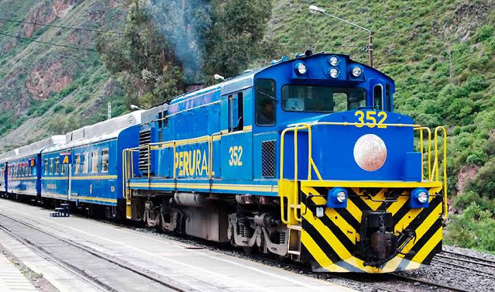 Mediante comunicado el MTC anuncia revisión de permisos renovados a favor de PerúRail en el Cusco
