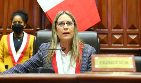 Congresista de Perú Libre pide censura para presidenta del Congreso por presuntas declaraciones en España