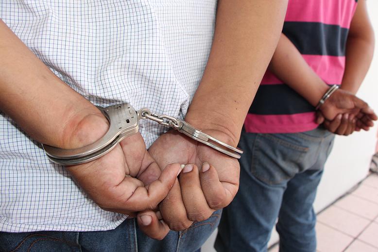 Dos sujetos que violaron a menor de edad son sentenciados a 21 años de prisión
