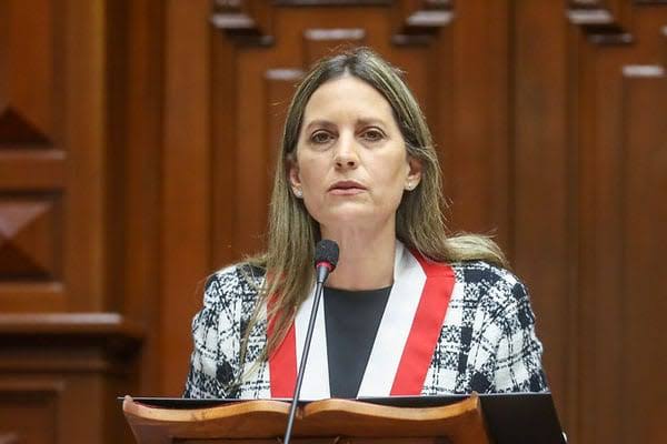 Maria del Carmen Alva anuncia ampliación de la actual legislatura