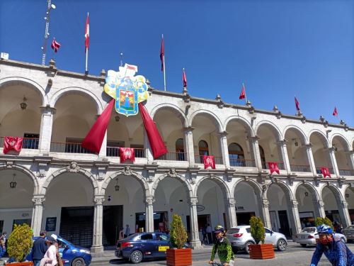 Con diversas ceremonias Arequipa inicia programa de festejos por los 482 años de fundación española