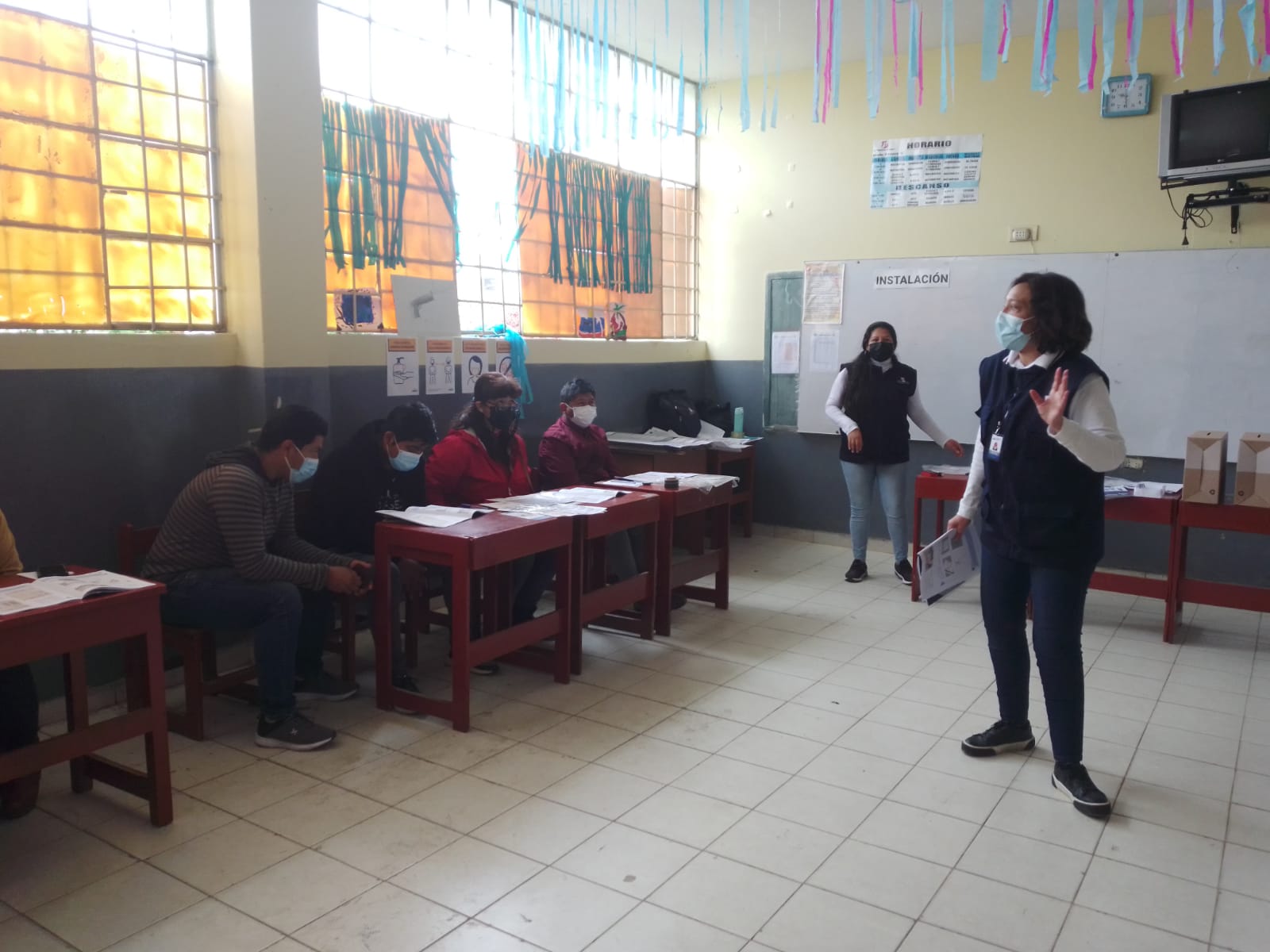 ODPE Camaná realizó jornada de capacitación a miembros de mesa para elecciones del 02 de octubre