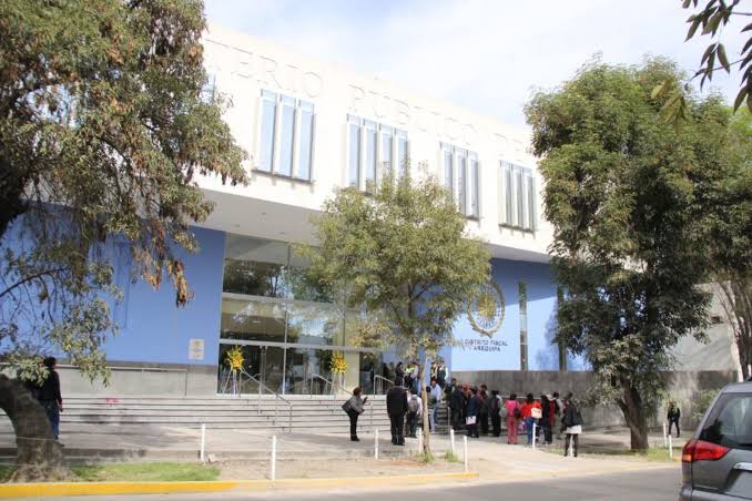 Fiscalía Anticorrupción-Arequipa logra siete años de inhabilitación para exservidor del Ministerio de vivienda y constructora por obra inconclusa