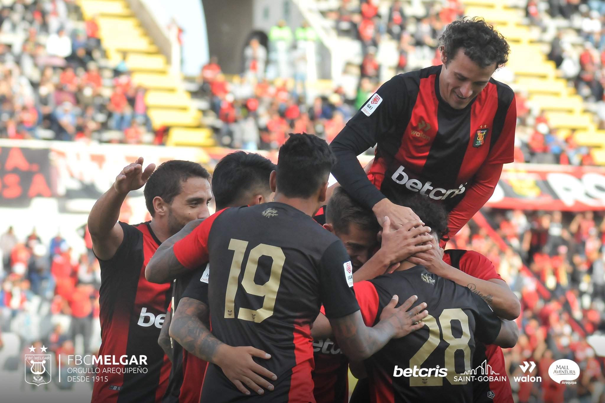 FBC Melgar venció 2 a 0 al Sporting Cristal por primer partido de semifinal de la Liga 1