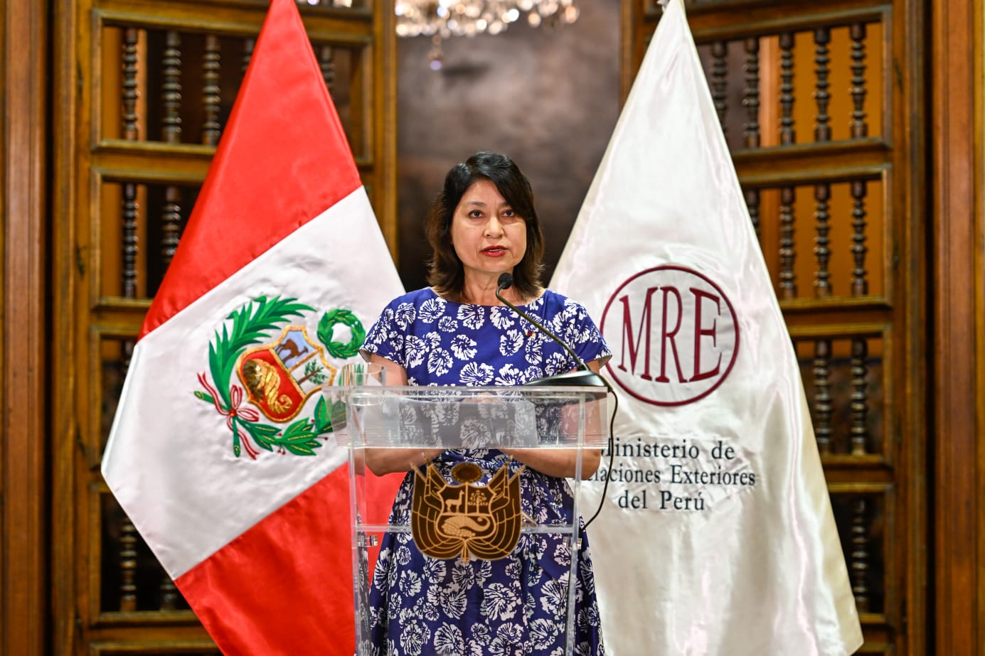 Perú rompe relaciones con México y le dan 72 horas a Canciller mexicano para abandonar suelo peruano