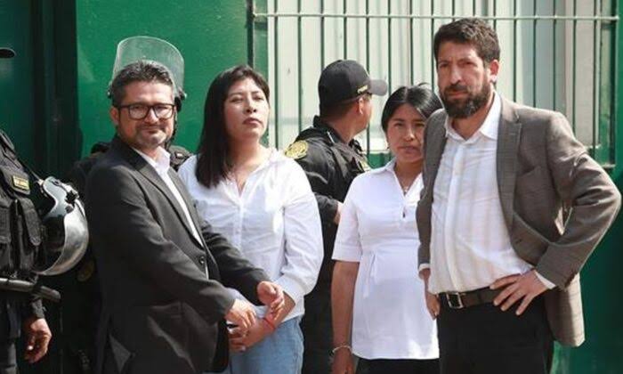 Abogados Noblecilla y Atencio abandonan defensa de Pedro Castillo