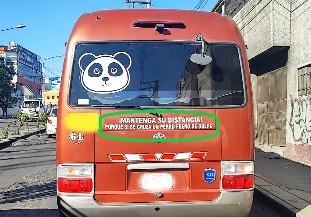 Frase inscrita en bus de transporte urbano en Arequipa causa sensación en redes sociales