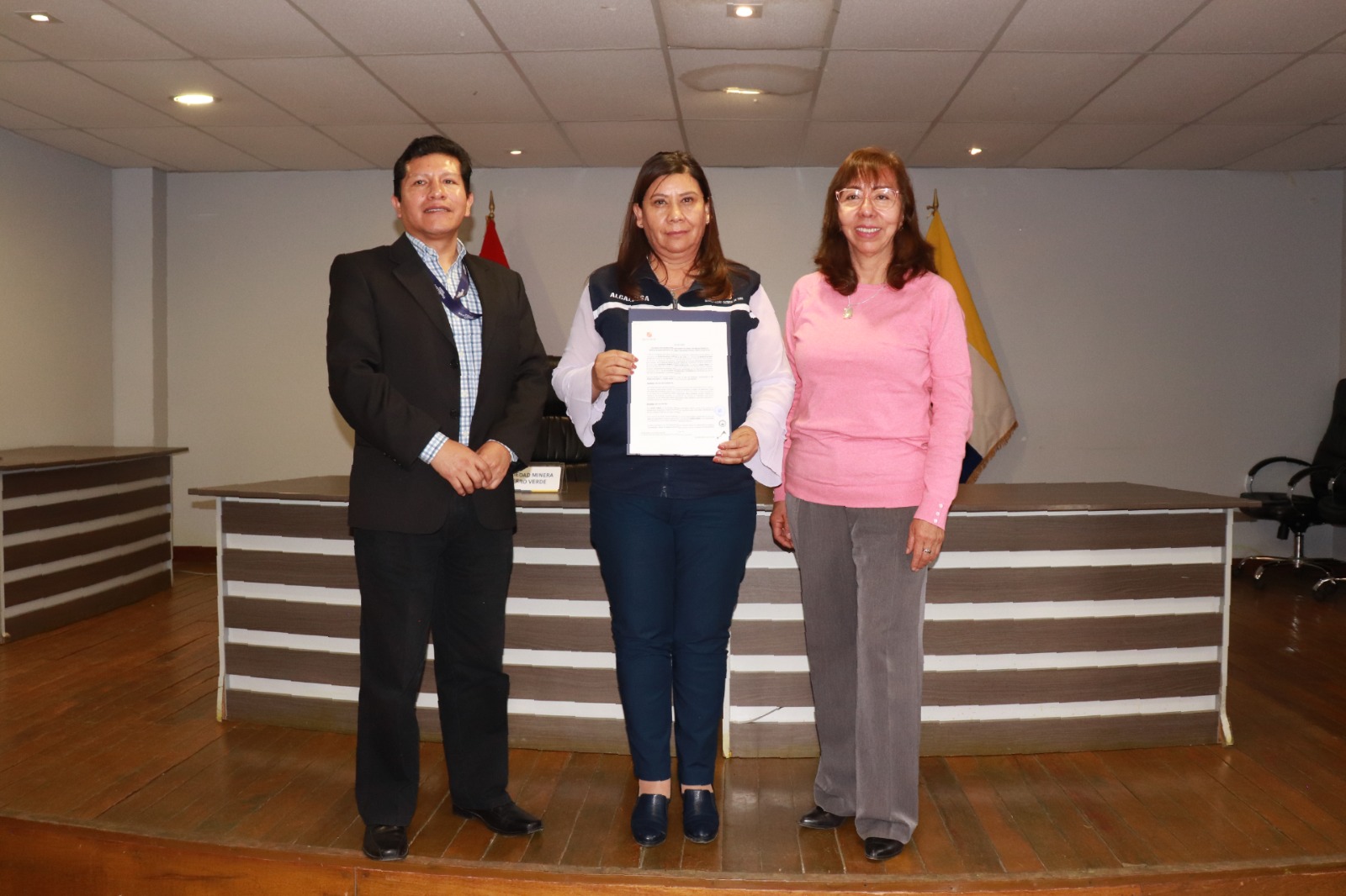 Municipalidad de Yura firmó convenio para promover emprendimientos de mujeres del distrito