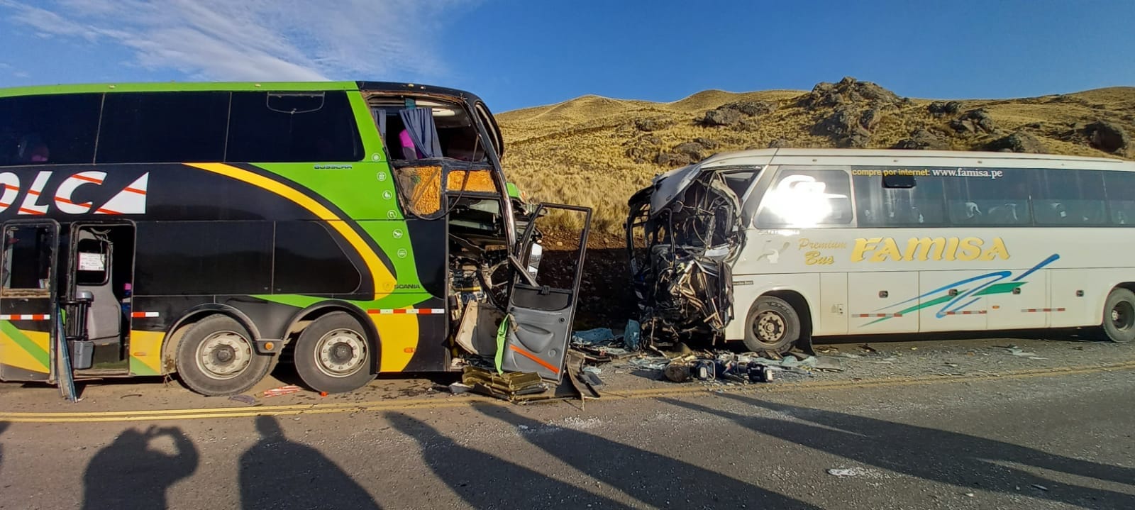 AQUÍ la relación de los 5 fallecidos y 28 heridos del choque de los buses de las empresas Colca y Famisa en la ruta Espinar – Arequipa