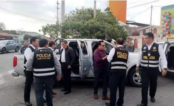 Director y funcionarios del Penal de Socabaya son detenidos por hacer uso personal del vehículo del INPE