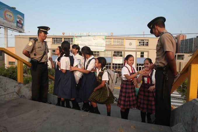 Policía Nacional resguardará ingreso y salida de escolares en colegios de Arequipa